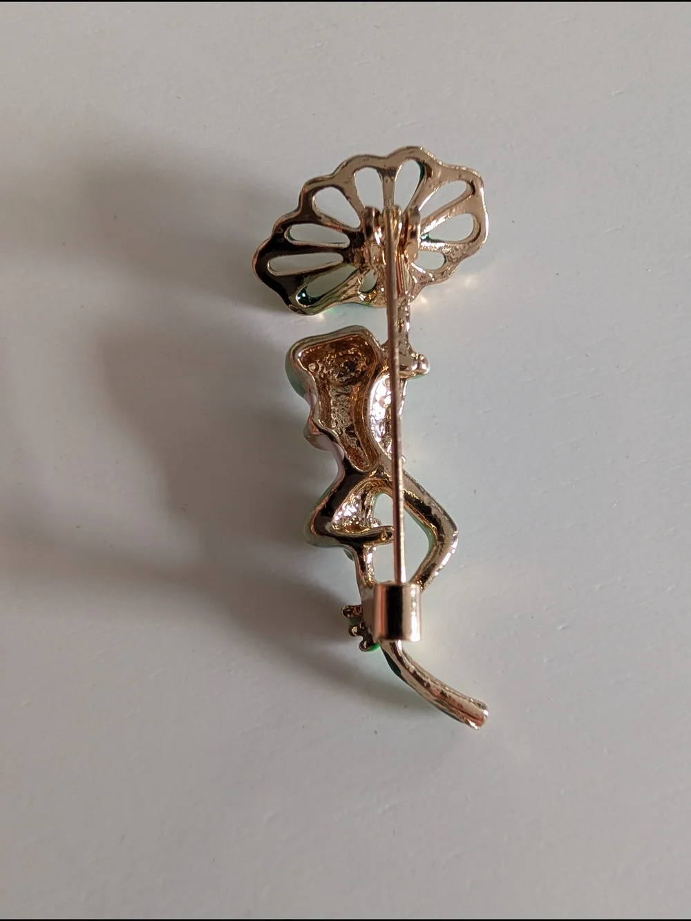 Tree Frog Holding Flower Green Enamel Brooch with Gold-Tone Back